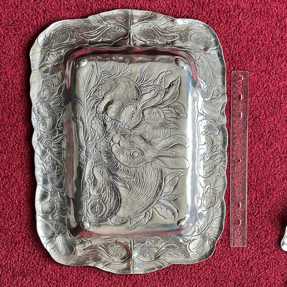 Arthur Court Bunny Clutch & Oblong Trays, Marble Cheese Board, Knife & Plane - Picture 3 of 10